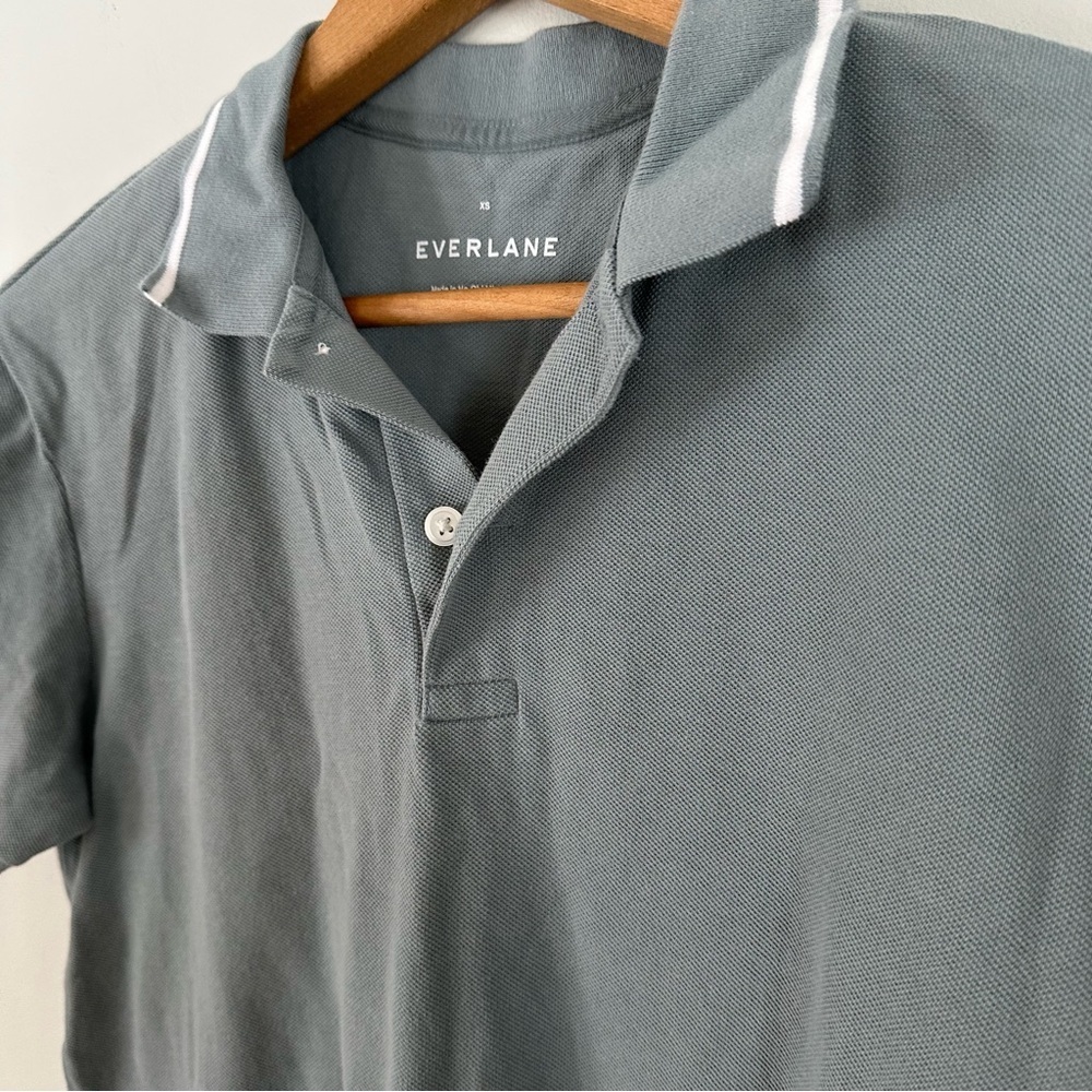 Everlane Dusty Blue Grey Polo Shirt - Picture 2 of 11